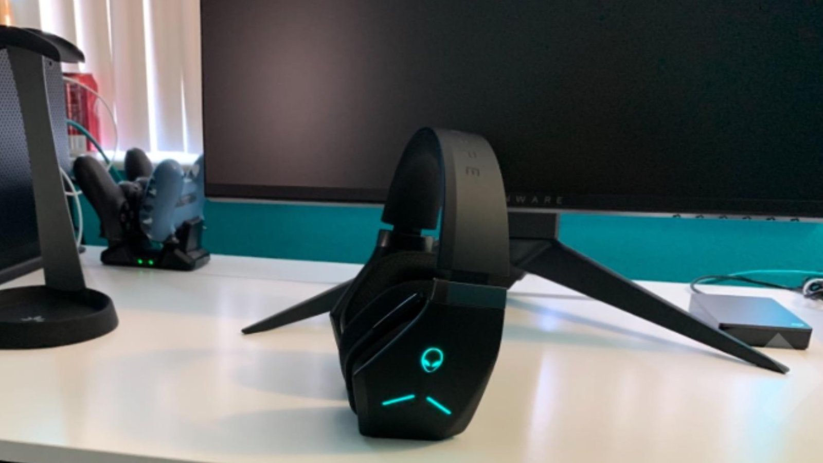 alienware wireless gaming headset-aw988