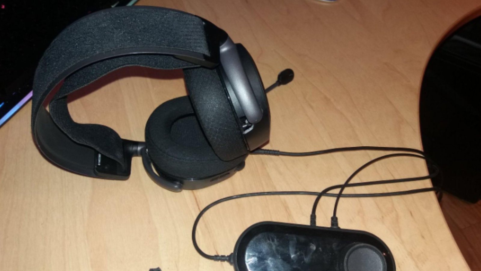 steelseries arctis pro + gamedac wired gaming headset